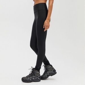 TNA Aritzia Atmosphere Legging
